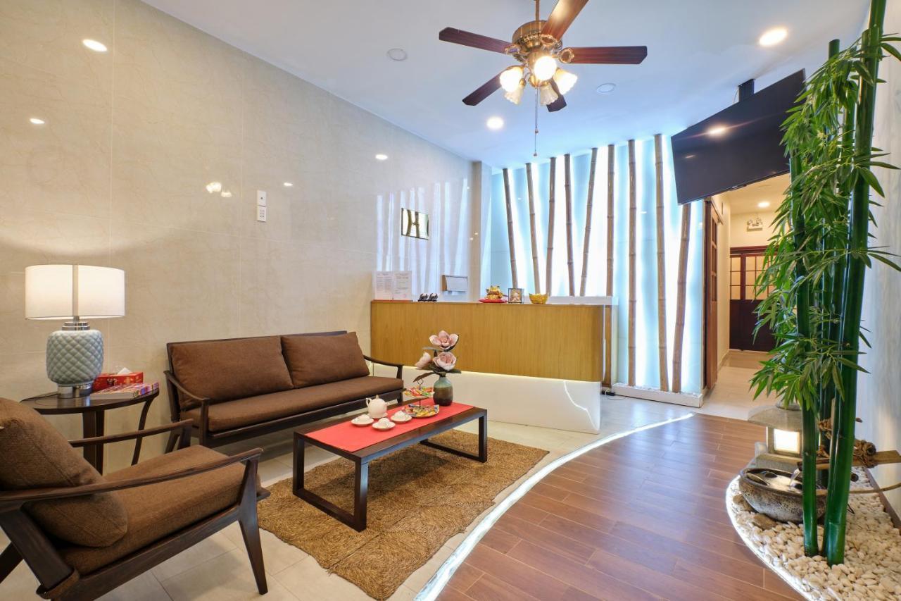 Pham Van Sakura Hotel Thuan An Buitenkant foto